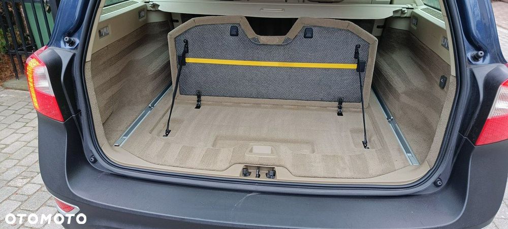 Volvo XC 70 D5 AWD Dynamic Momentum - 18