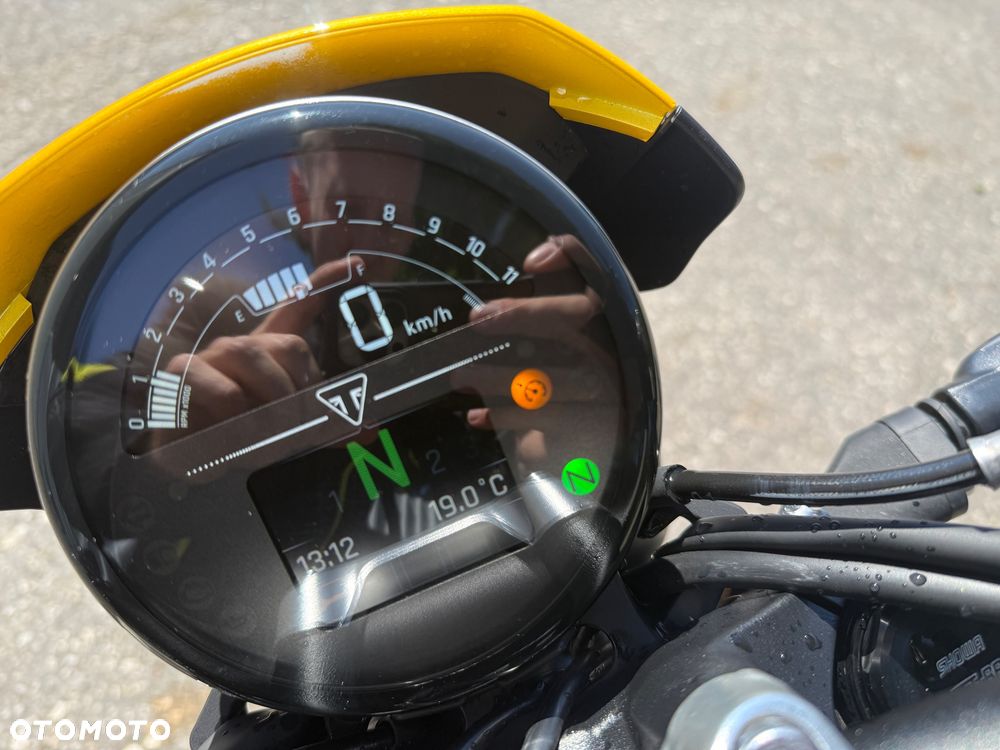 Triumph Trident - 10