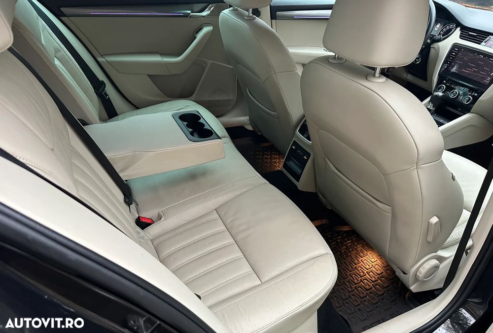 Skoda Octavia 1.6 TDI DSG Style - 15