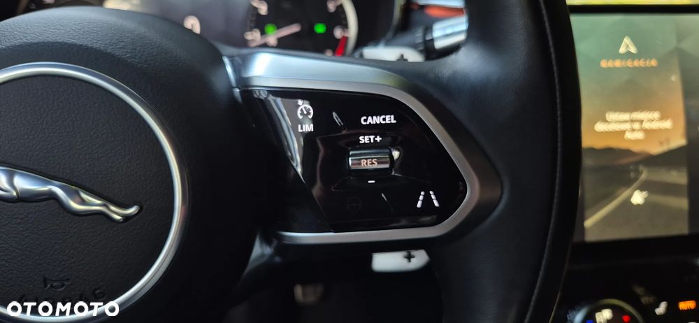 Jaguar XF 2.0 P250 SE - 18