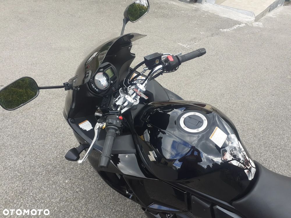 Suzuki GSX - 5
