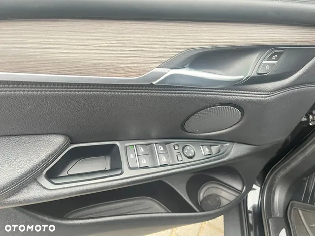 BMW X5 xDrive30d - 14
