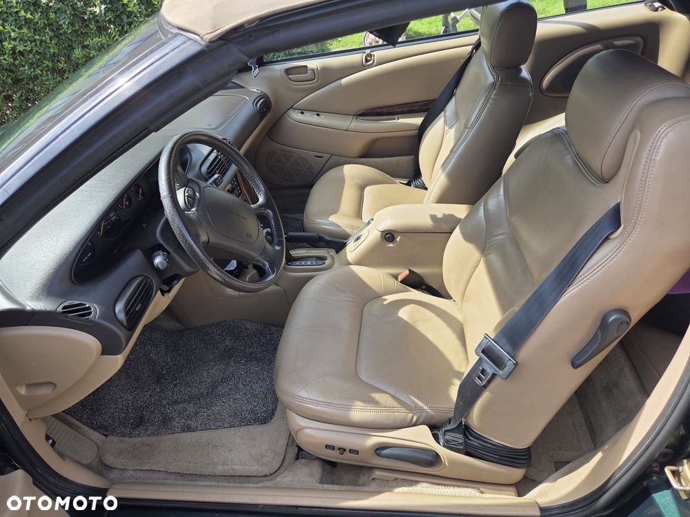Chrysler Stratus - 4