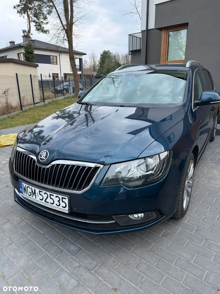 Skoda Superb 2.0 TDI 4x4 Elegance DSG - 1
