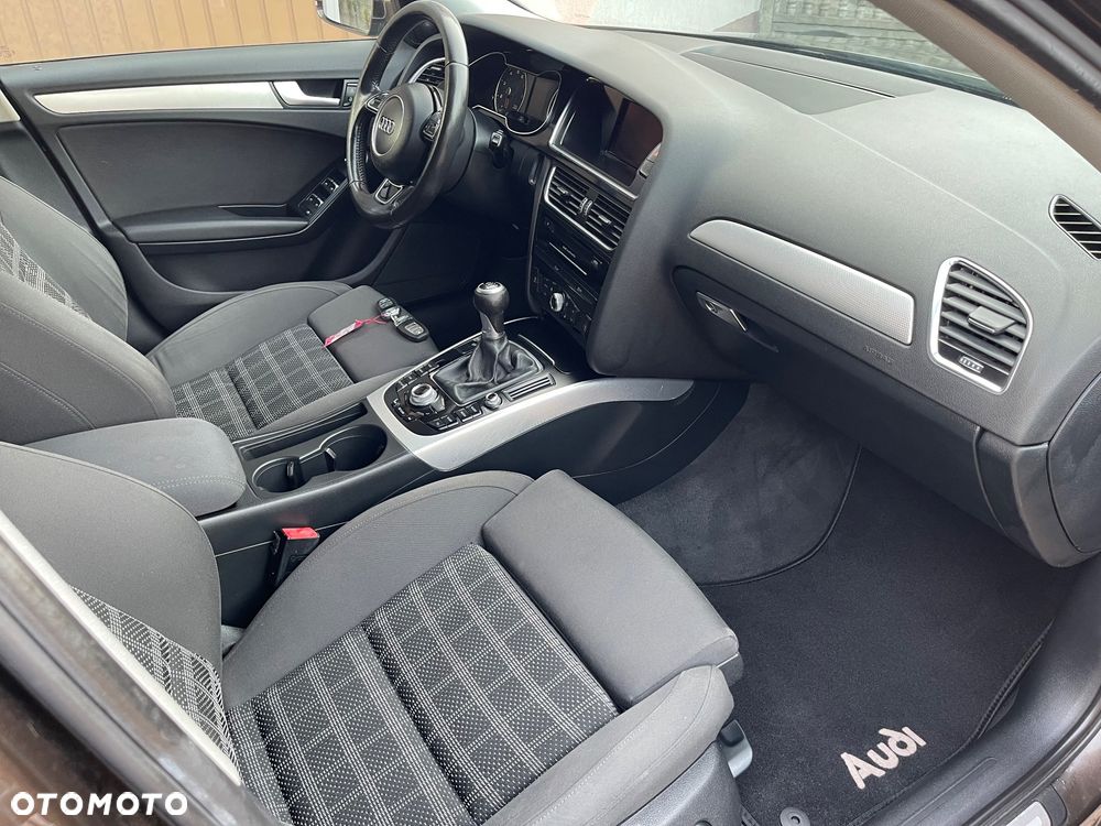 Audi A4 Avant 1.8 TFSI Ambiente - 12