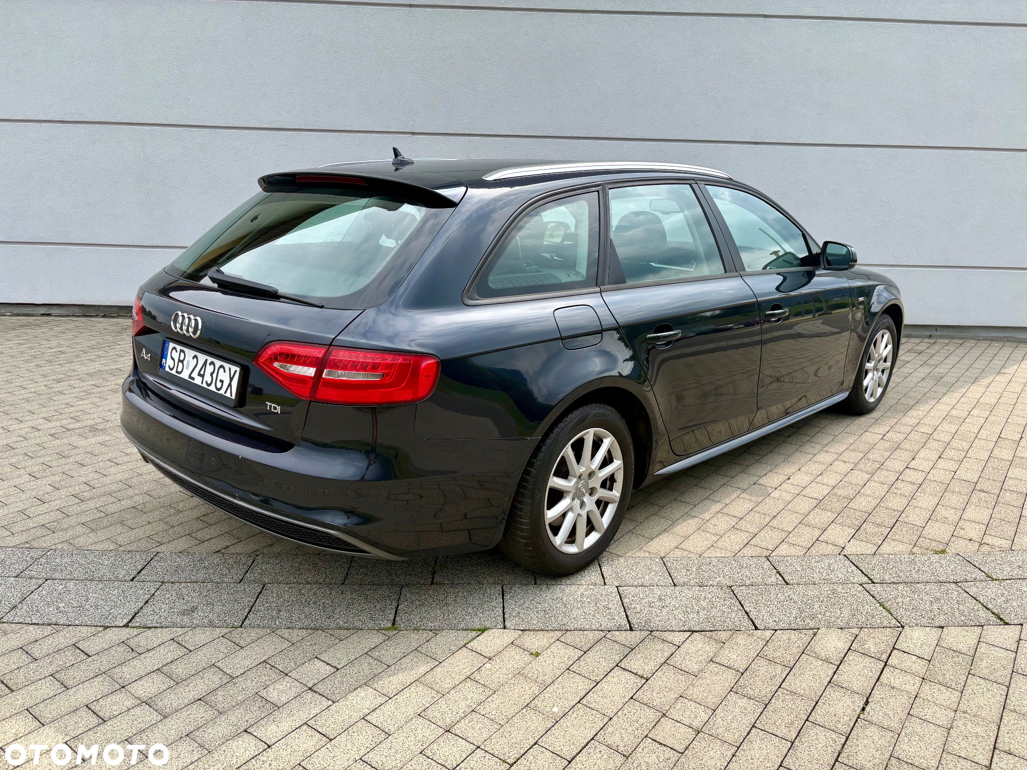 Audi A4 Avant 2.0 TDI DPF clean diesel S line Sportpaket - 6