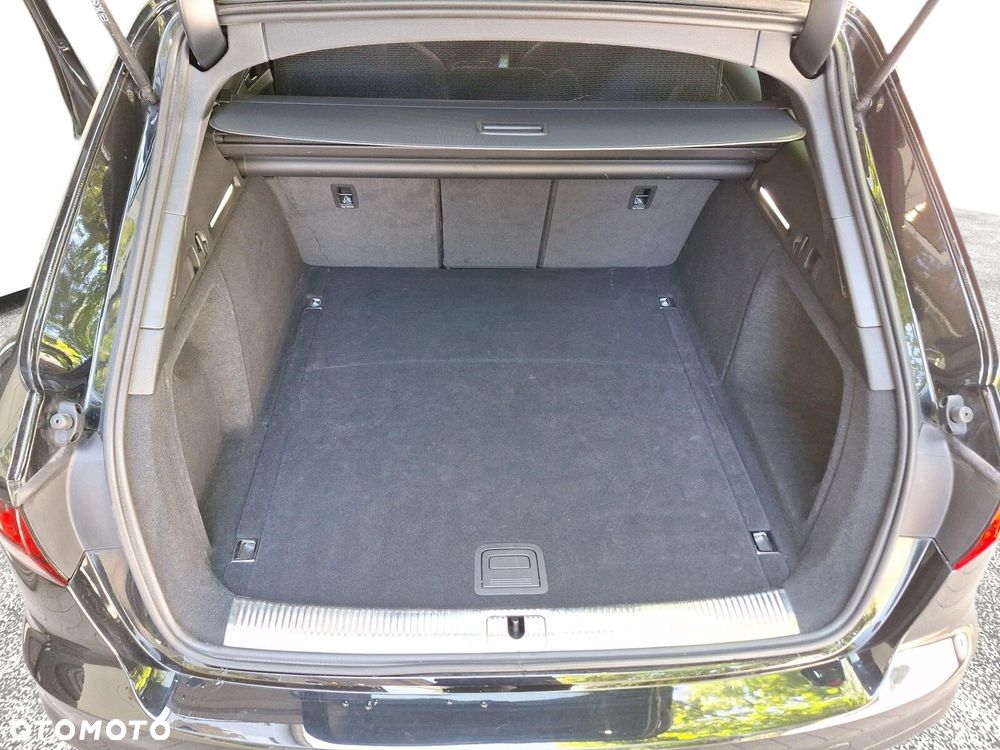 Audi A4 Avant 35 TFSI mHEV S Line S tronic - 30