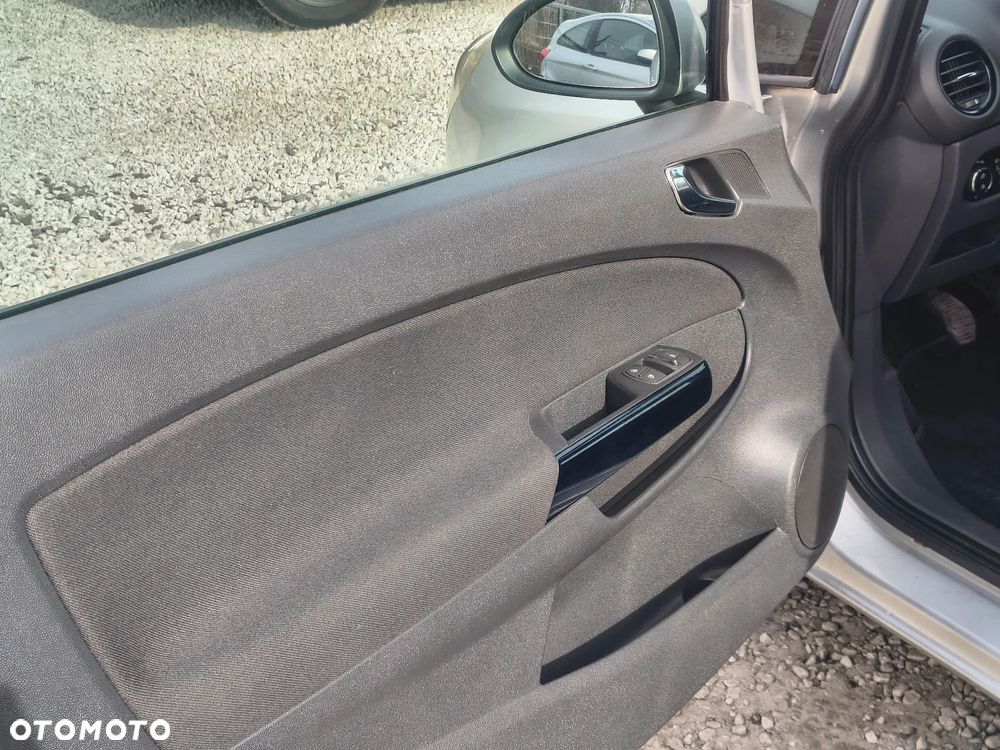 Opel Corsa 1.2 16V EcoFLEX Satellite - 16