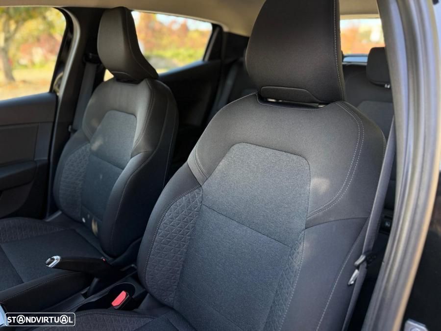 Renault Clio 1.0 TCe Techno - 24