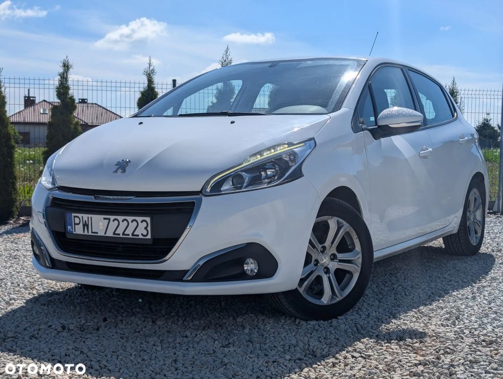 Peugeot 208 - 6