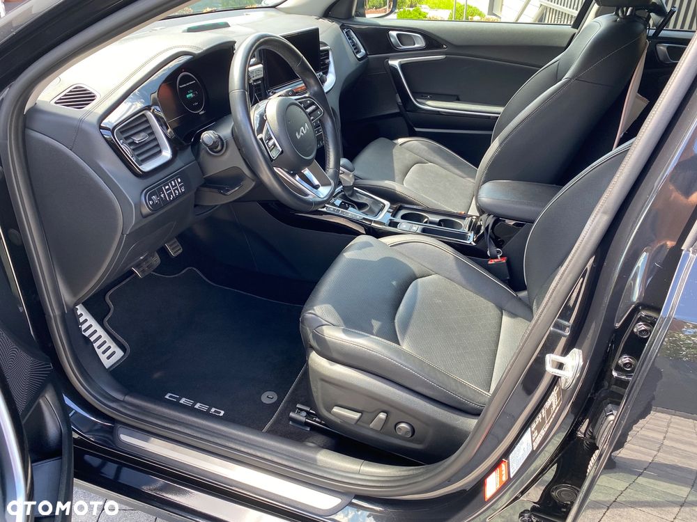 Kia Ceed 1.6 GDI PHEV Business Line DCT - 8