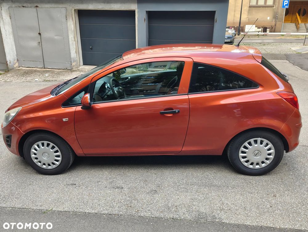 Opel Corsa 1.0 12V Essentia - 5