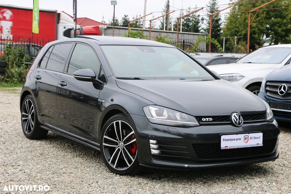 Volkswagen Golf 2.0 TDI DSG GTD - 3