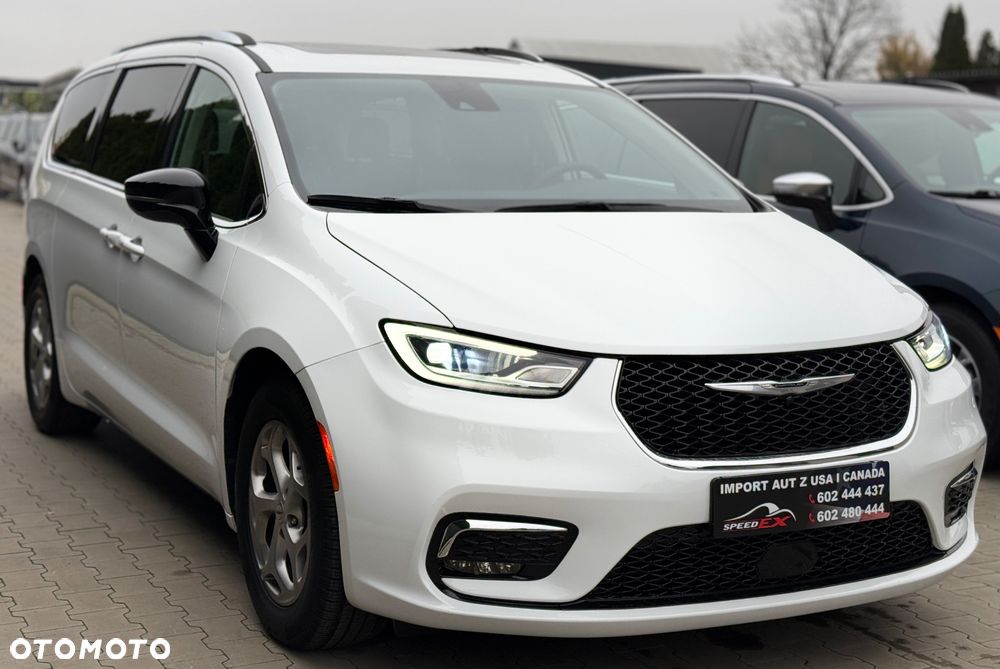 Chrysler Pacifica - 4