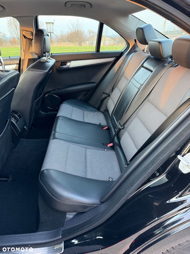 Mercedes-Benz Klasa C 220 CDI DPF Automatik Avantgarde - 10