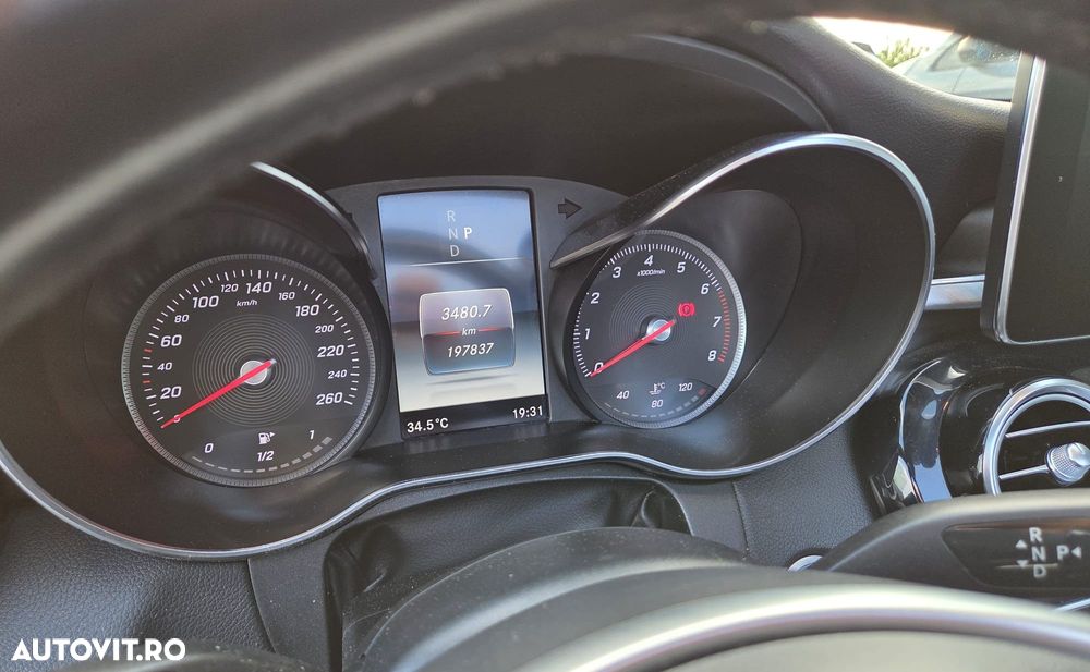 Mercedes-Benz C - 6