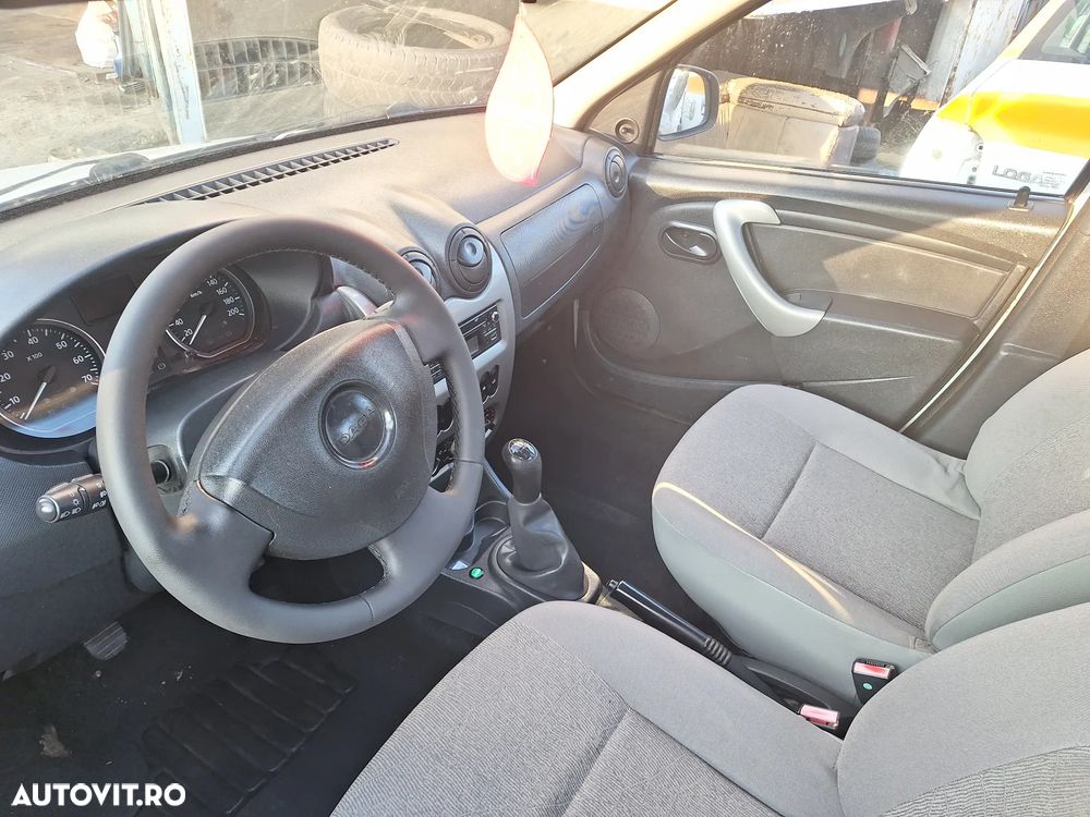 Dacia Pick Up - 9