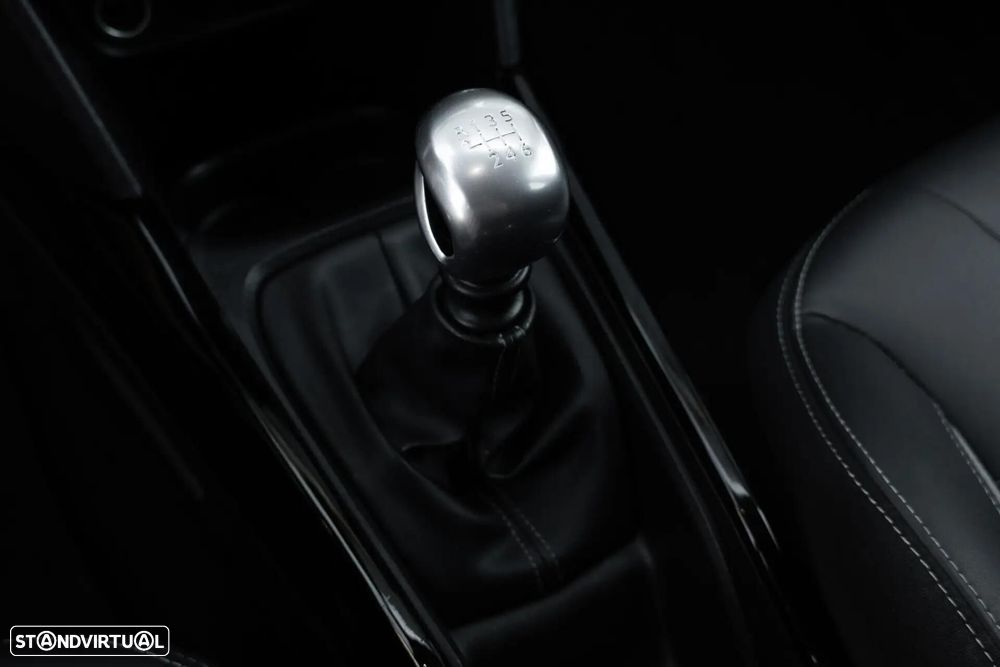 Peugeot 2008 1.2 PureTech Allure - 20