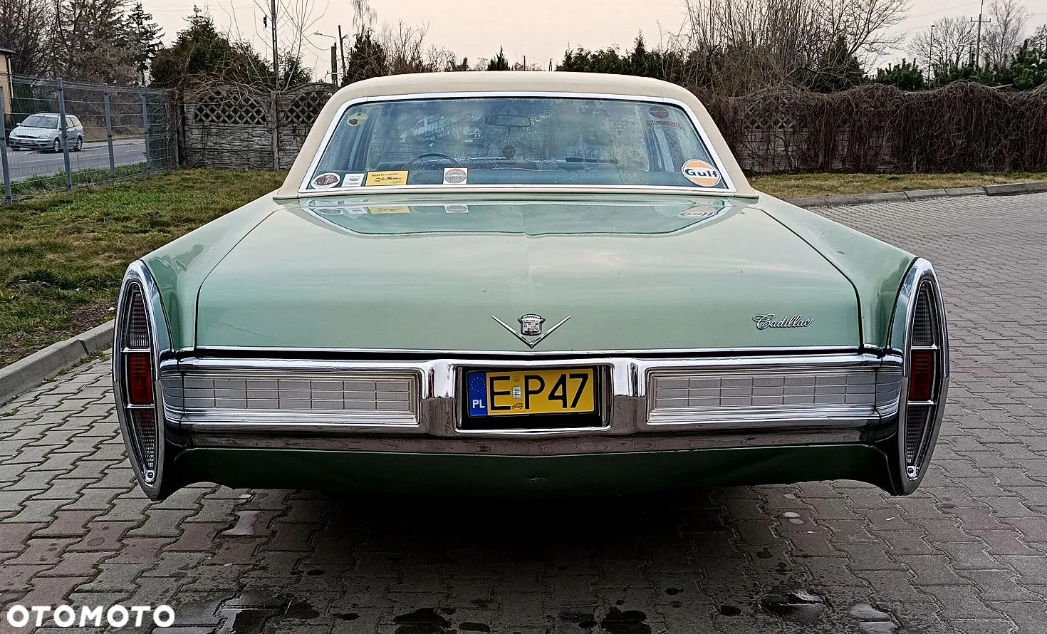 Cadillac Deville - 7