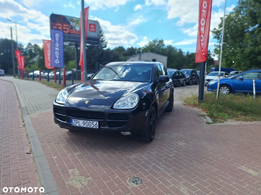 Porsche Cayenne - 2