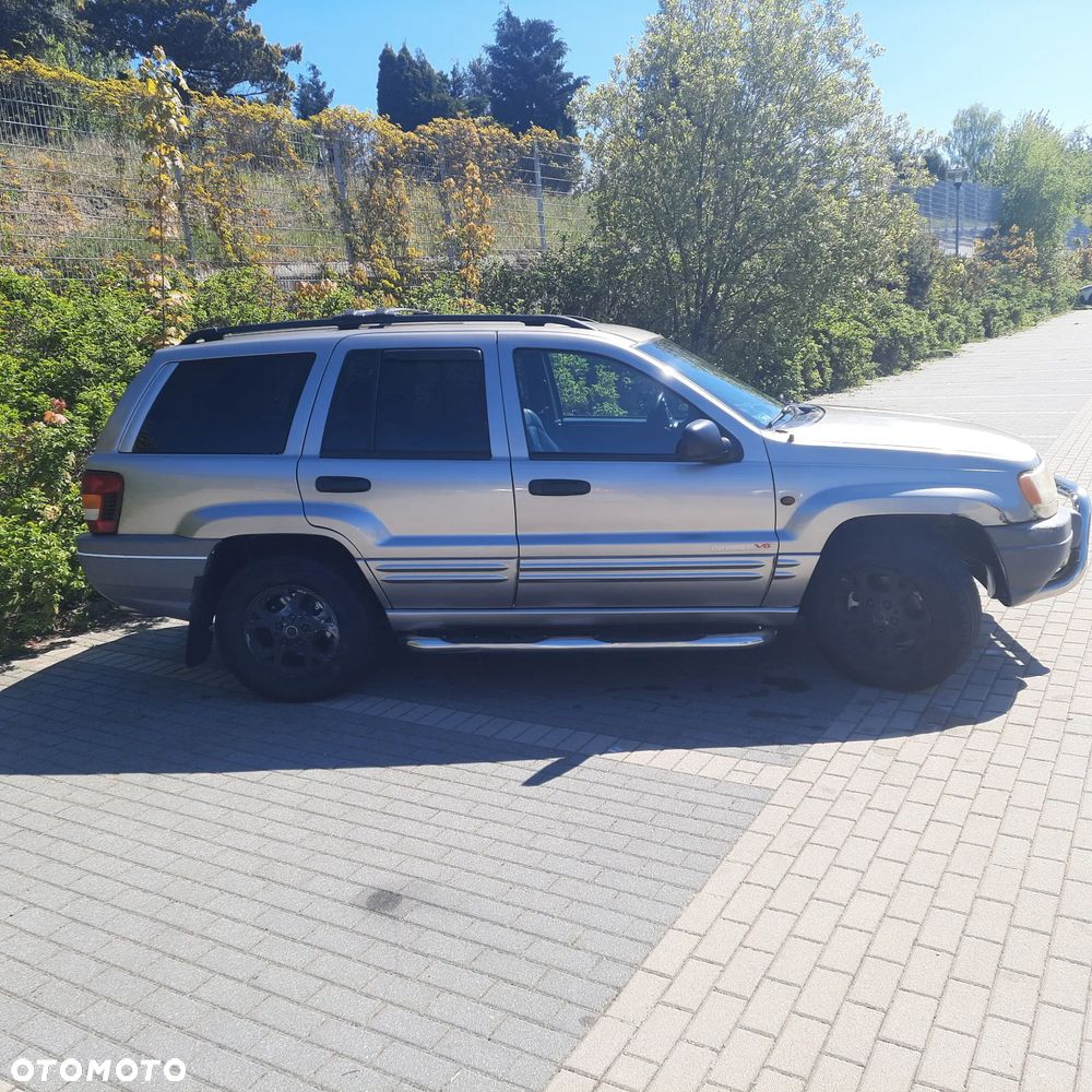 Jeep Grand Cherokee - 4