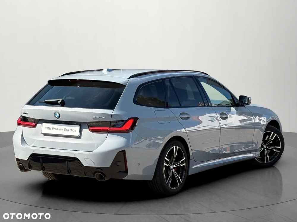 BMW Seria 3 330i xDrive M Sport sport - 3