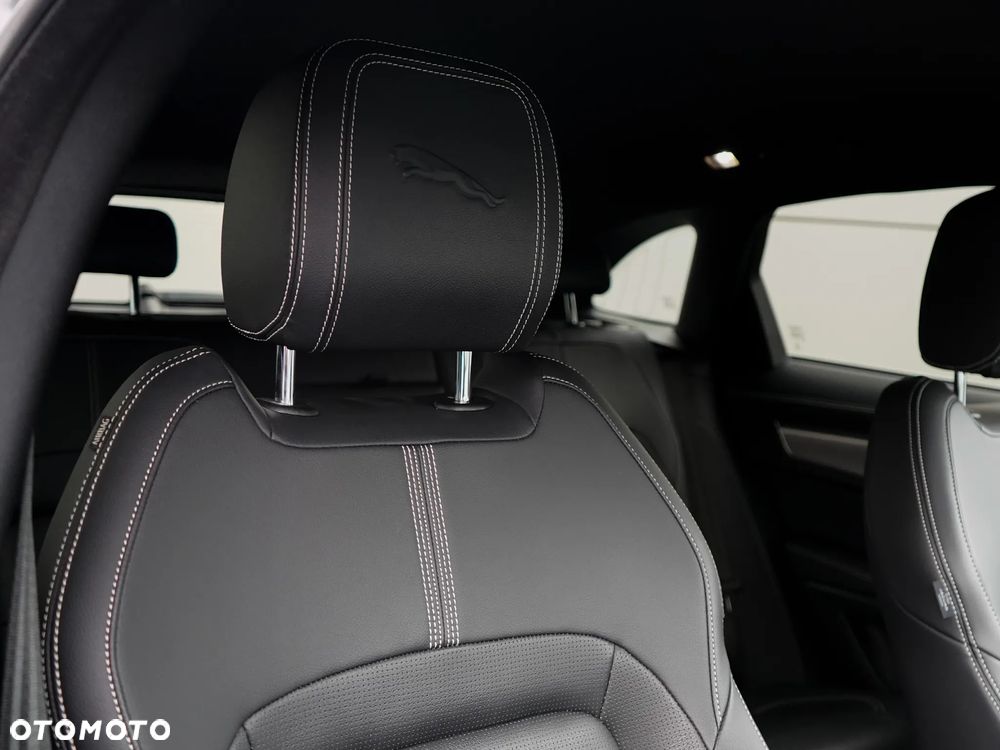 Jaguar F-Pace D200 AWD R-Dynamic S - 23