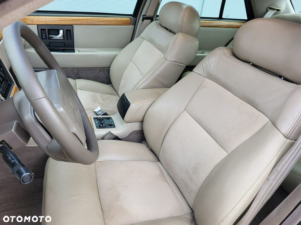 Cadillac Seville - 24