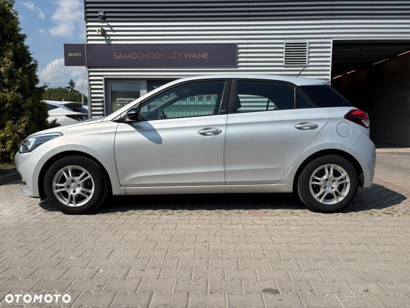 Hyundai i20 1.2 GO - 22