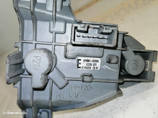 Suporte Lampadas Dto Toyota Corolla (_E12_) - 3