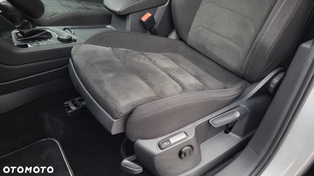 Volkswagen Tiguan - 10