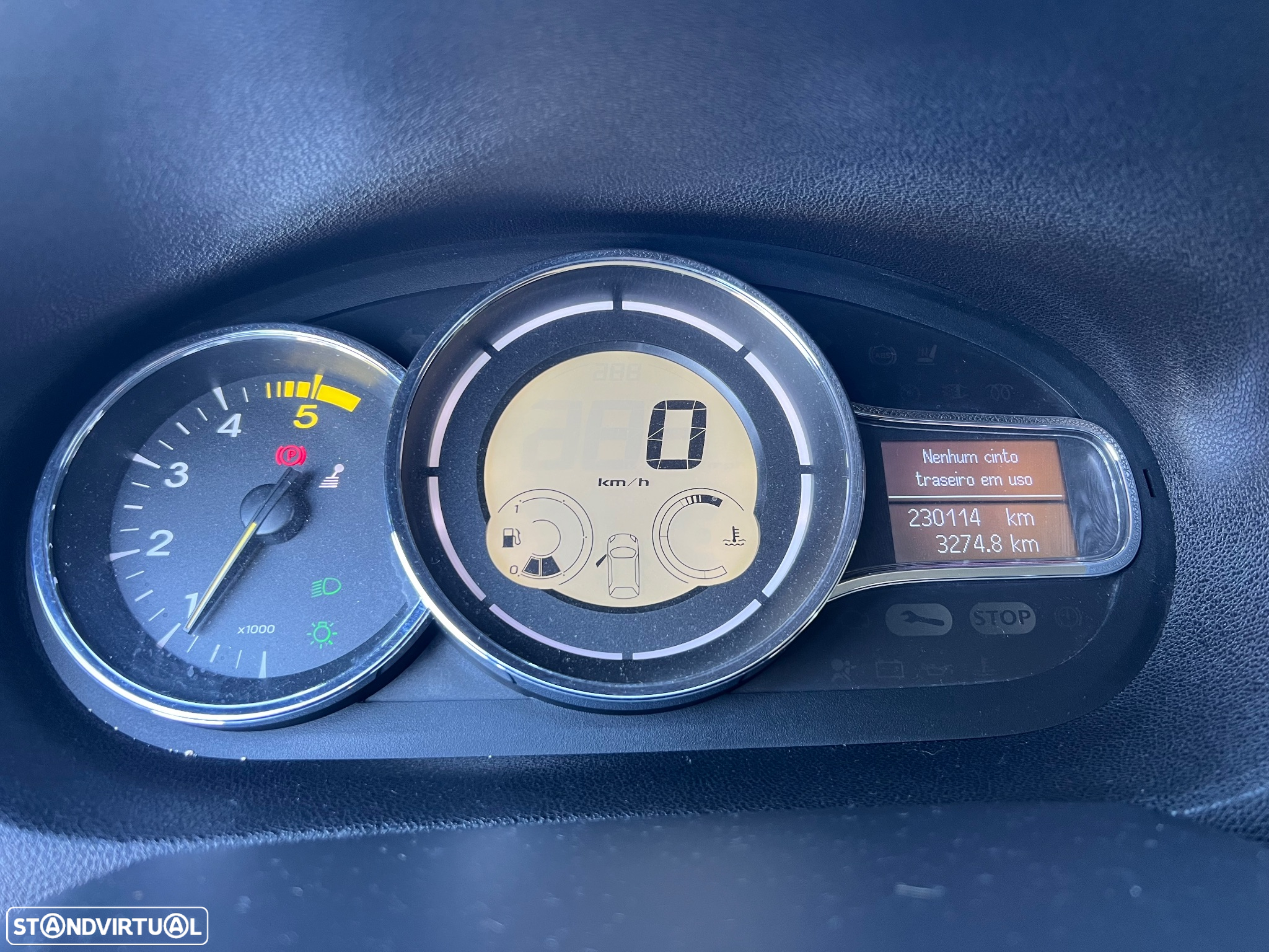 Renault Mégane 1.5 dCi GT Line J18 - 9