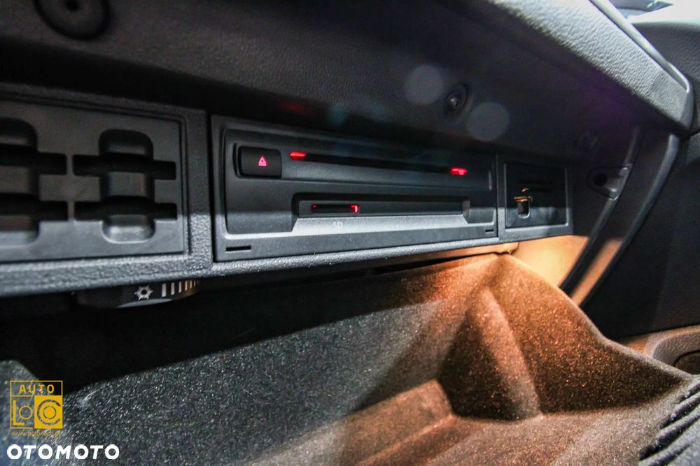 Volkswagen Golf Variant 1.6 TDI BMT Comfortline - 28