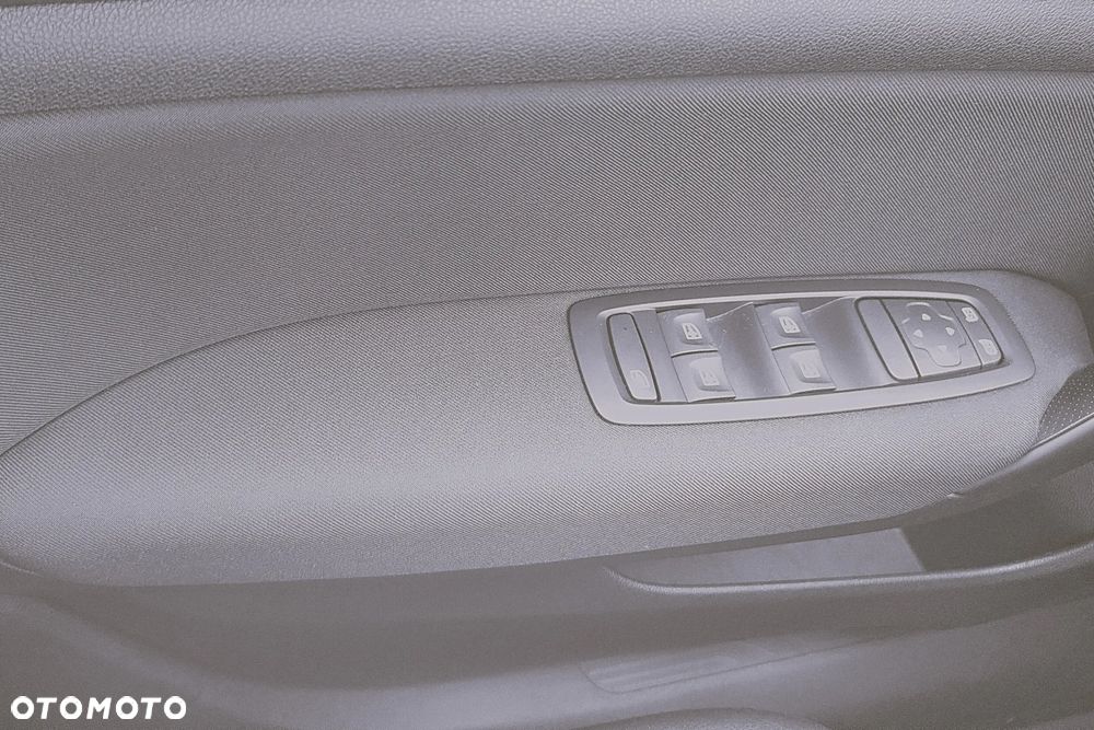 Renault Megane 1.3 TCe FAP Limited - 22