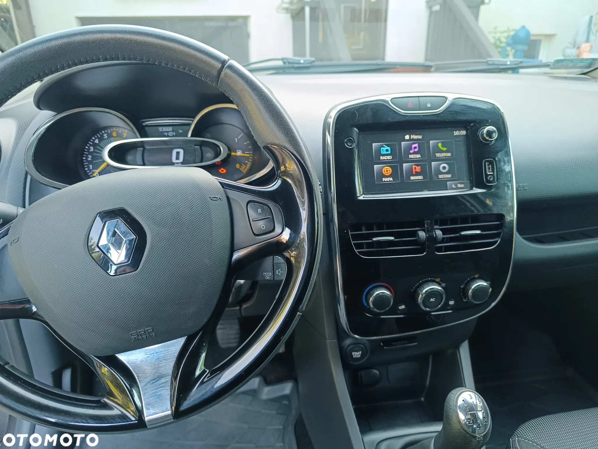 Renault Clio 1.2 16V Business - 12