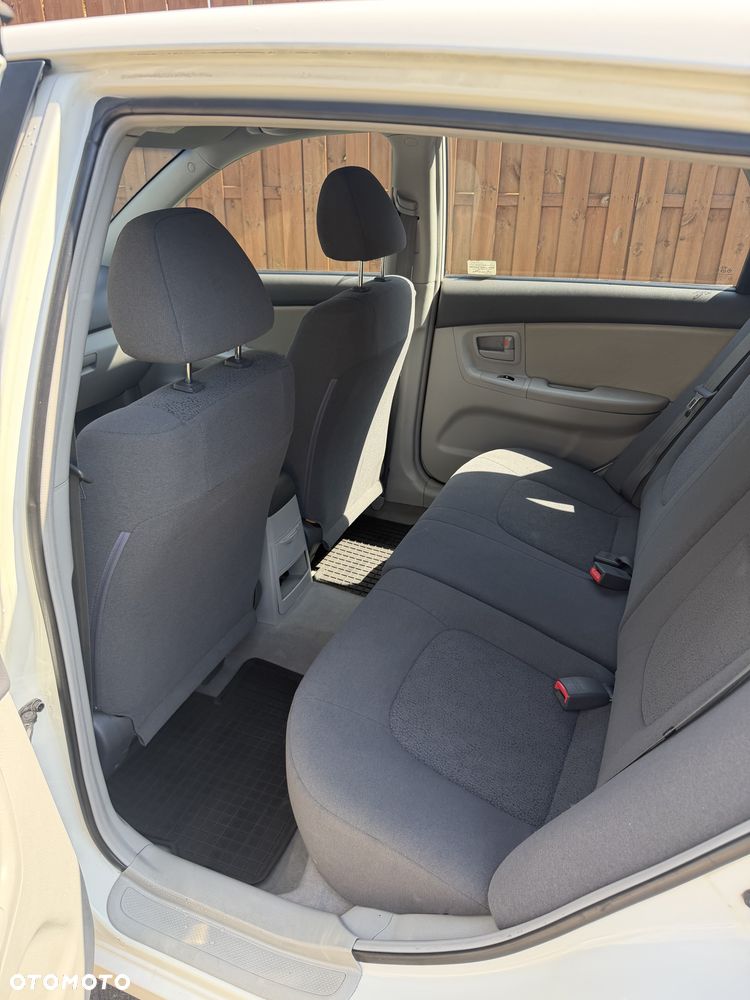 Kia Cerato 1.6 LX - 9