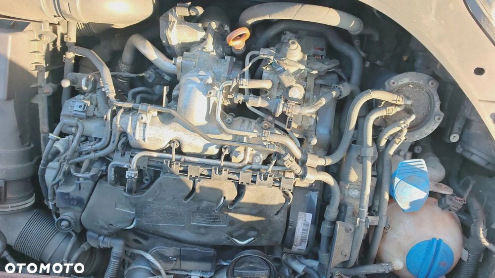 VW Passat B6 silnik CBD CBDC 2.0 Diesel 110km kompletny Film 2009 - 1