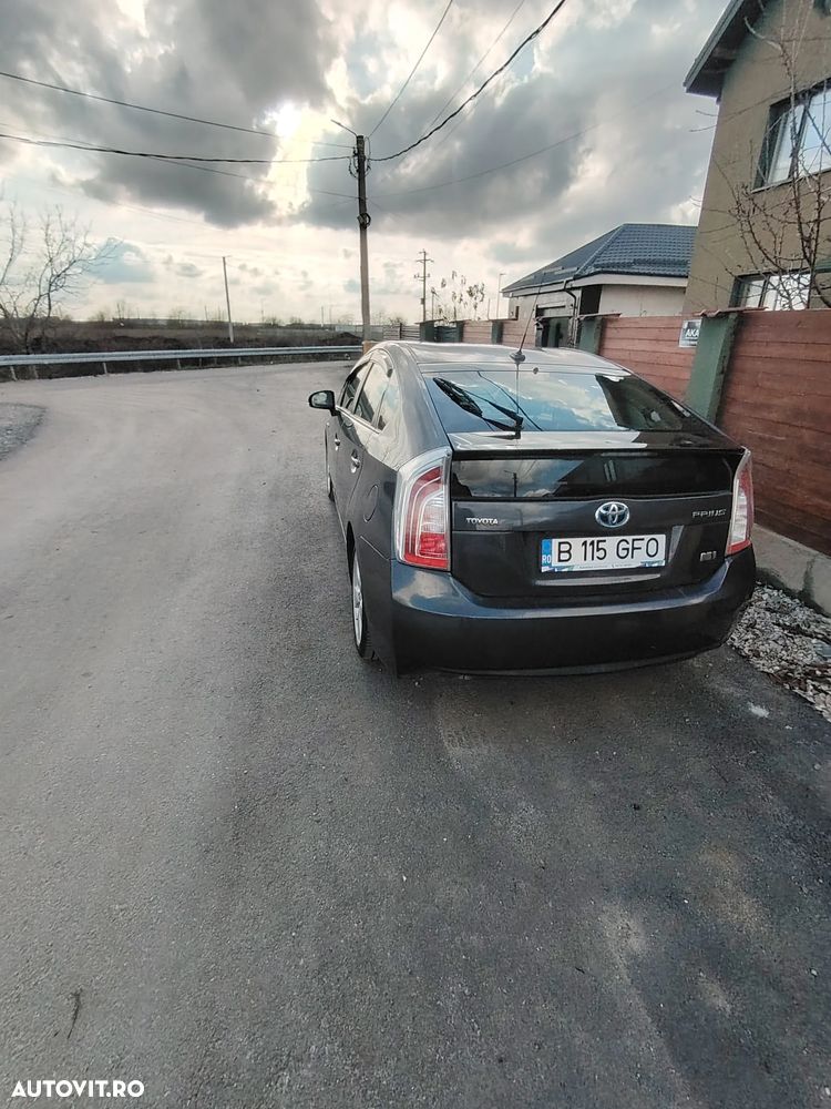 Toyota Prius Sol - 14