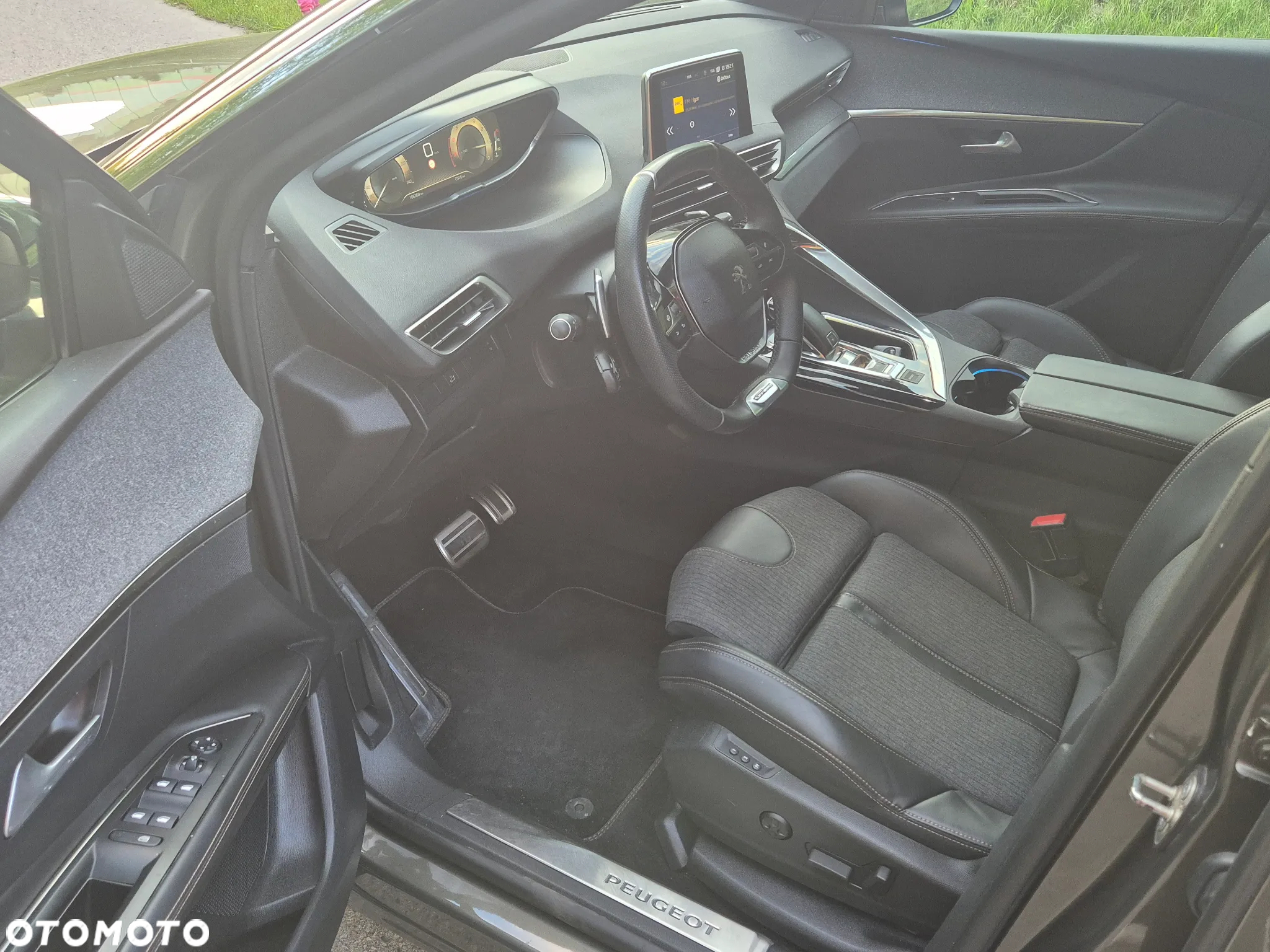 Peugeot 3008 1.2 PureTech GT Pack S&S EAT8 - 18