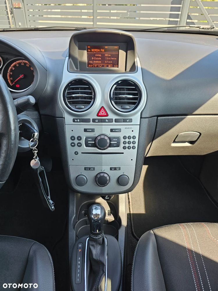 Opel Corsa 1.4 16V Automatik 150 Jahre - 28