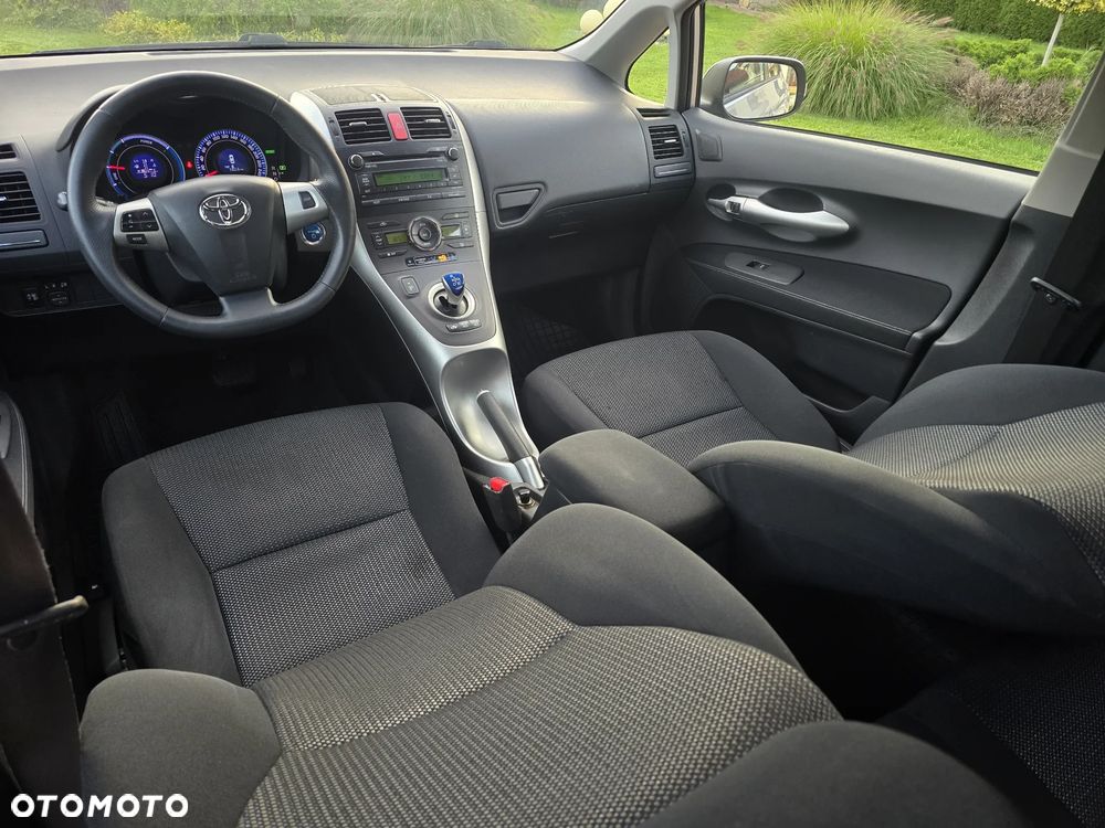 Toyota Auris 1.8 HSD Sol - 23