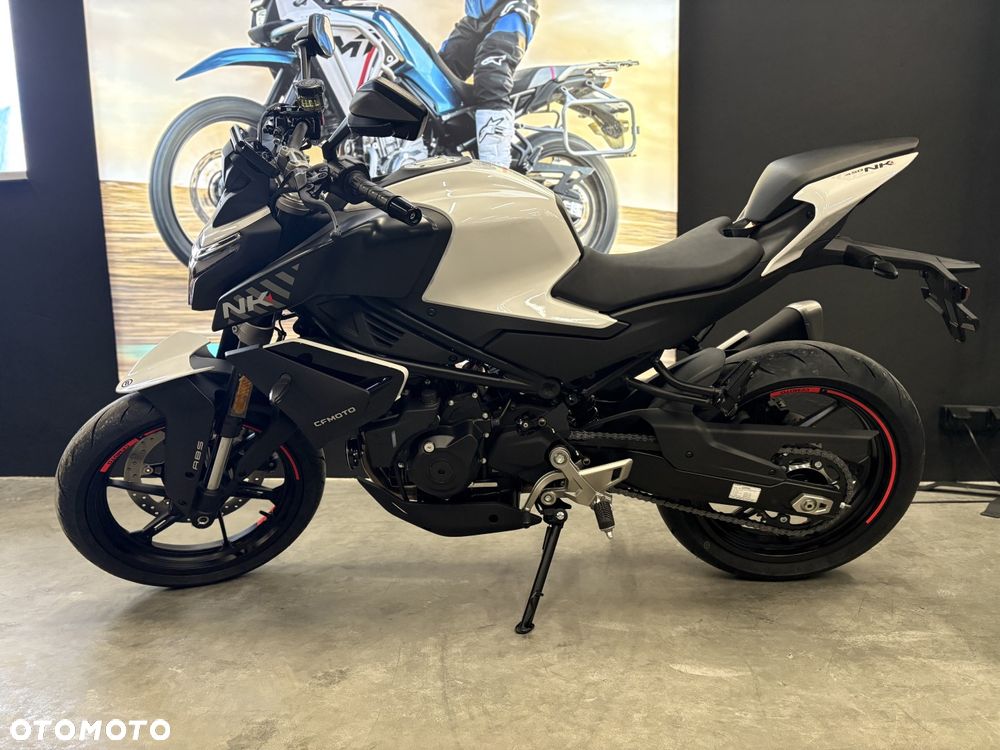 CFMoto 450NK - 3