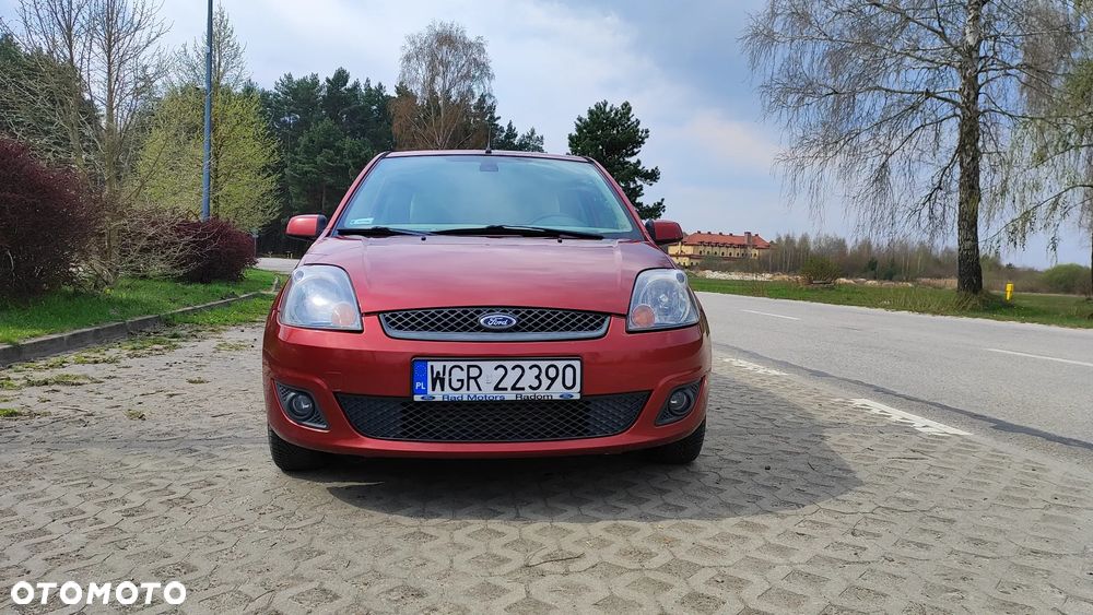Ford Fiesta 1.6 TDCi Ghia - 15