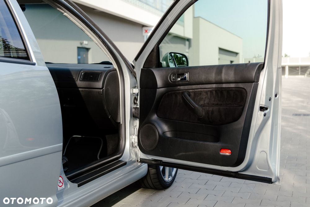 Volkswagen Golf - 18