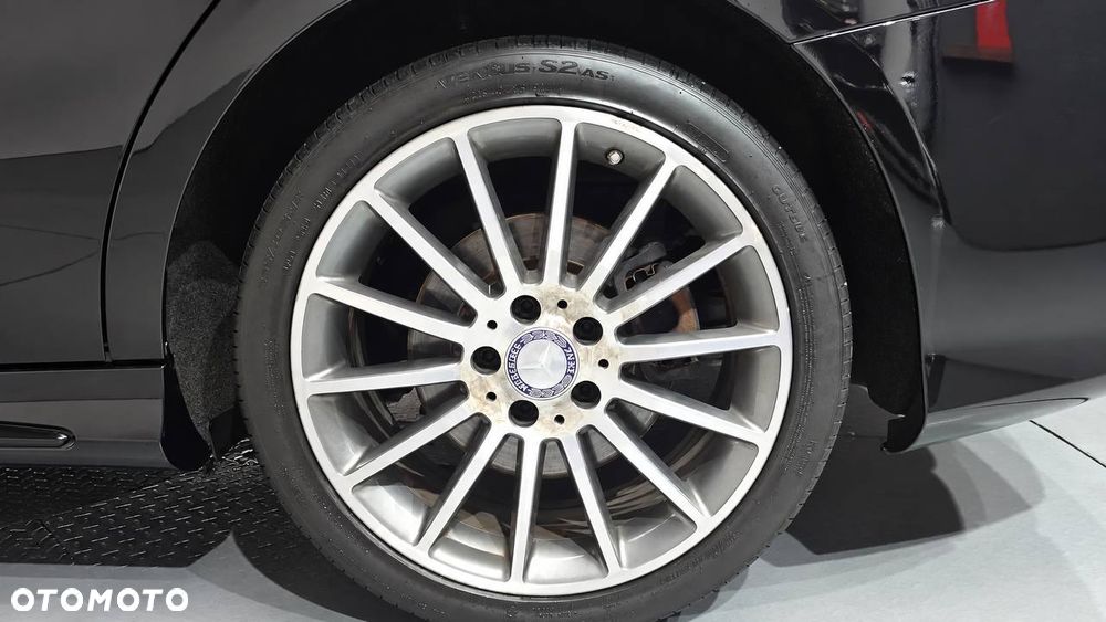 Mercedes-Benz CLA 250 4Matic 7G-DCT AMG Line - 22