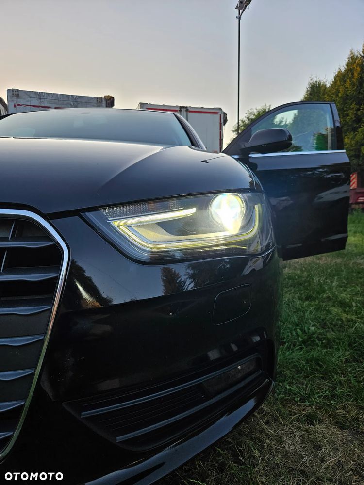 Audi A4 Avant 2.0 TDI DPF Ambiente - 32