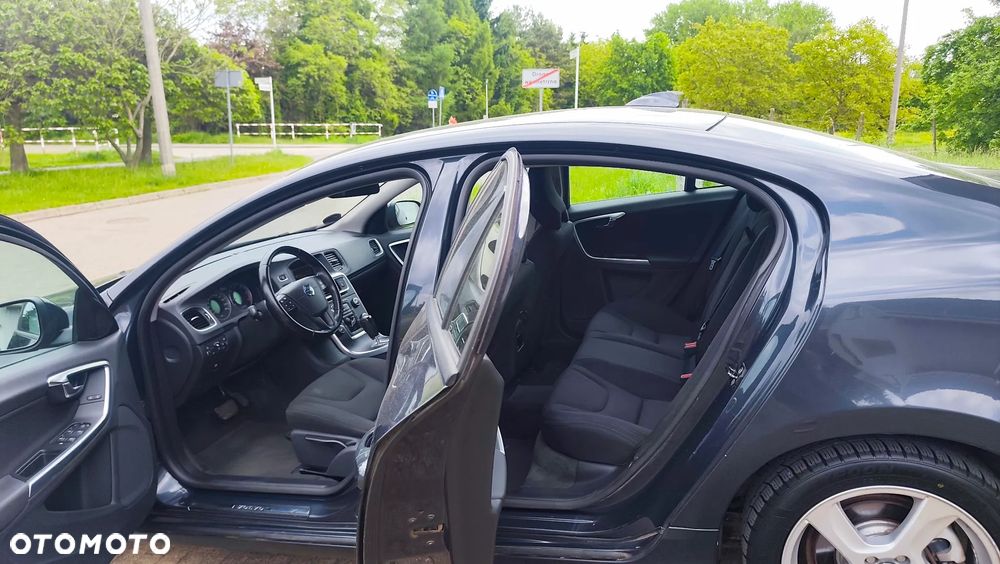 Volvo S60 D3 Geartronic Summum - 22