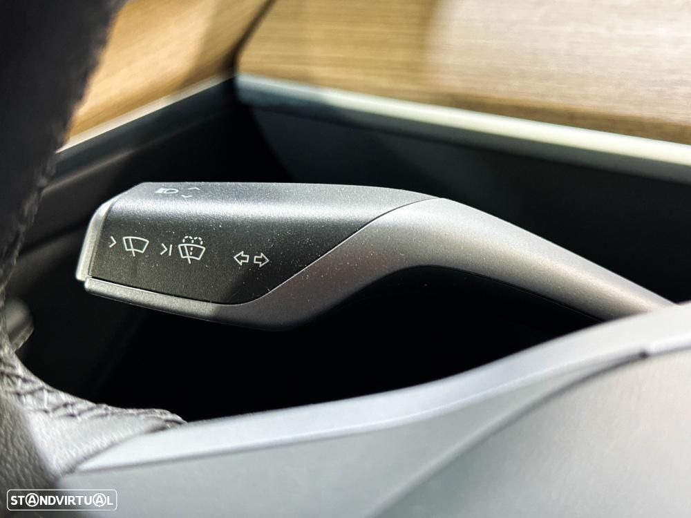 Tesla Model Y Performance Dual Motor AWD - 43