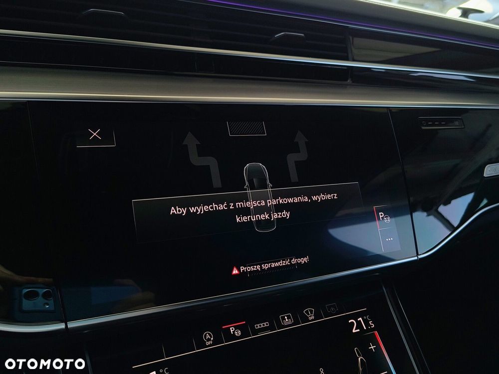 Audi S8 - 32