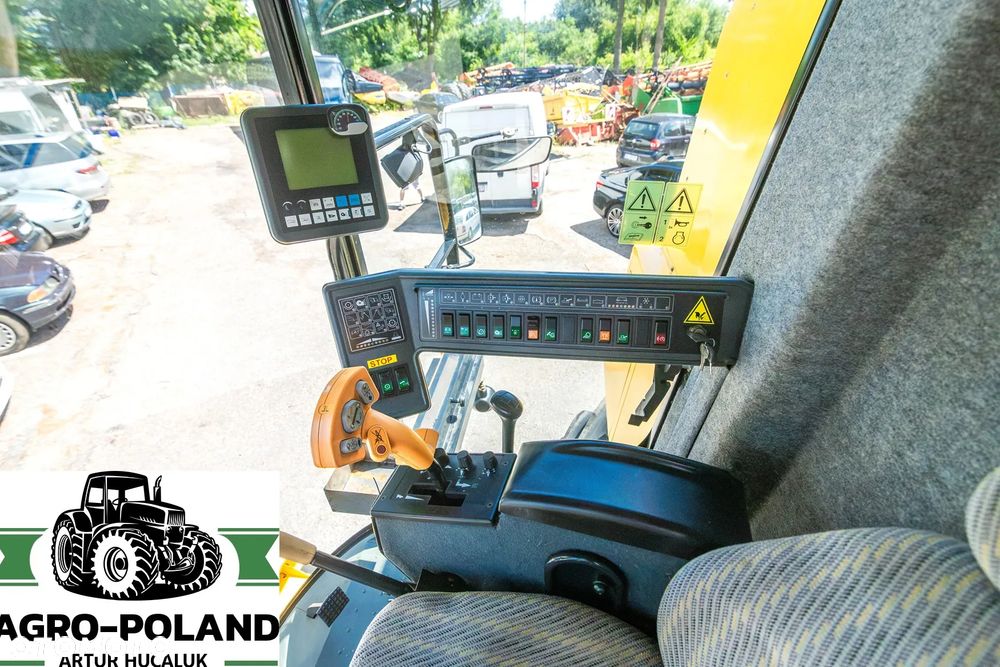 New Holland TX 68 PLUS - 2002 ROK - 6.1 M + STÓŁ BISO SOJA FLEX - 14